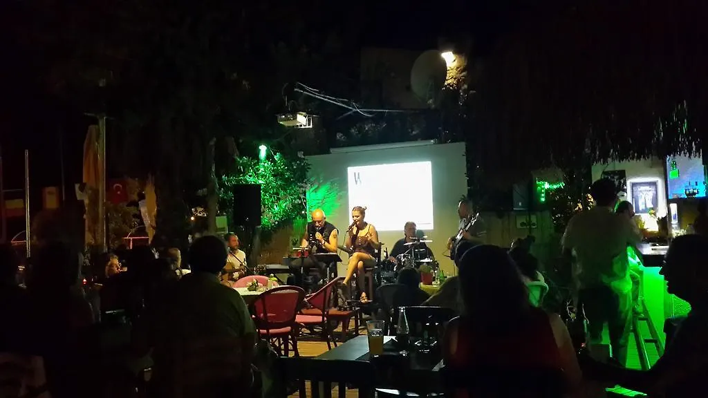 Cebeci Evleri Hotel Palamutbuku
